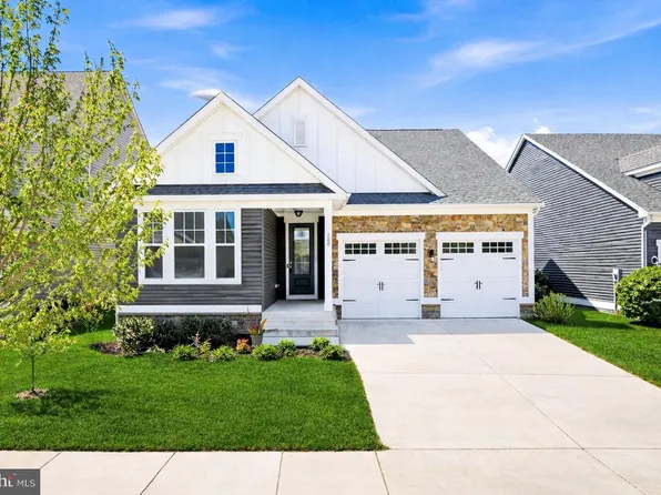 208 Coneflower Ln, Stafford, VA 22554