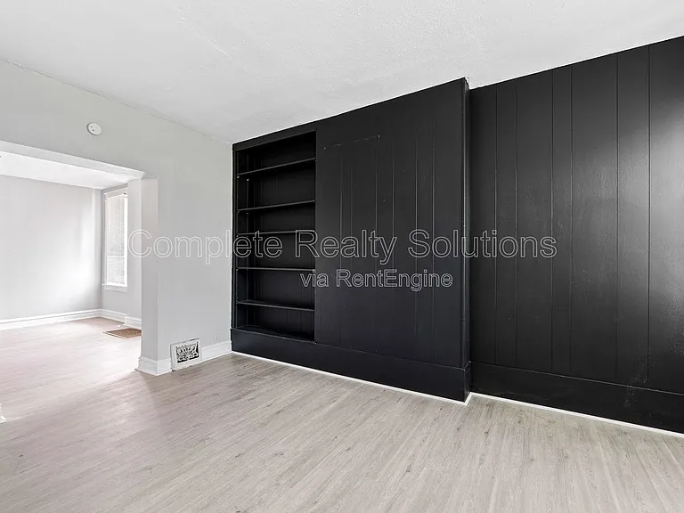 4222 S 38th St #4222 — Photo 7