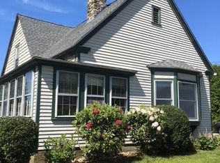 11 Crest Ave, Narragansett, RI 02882