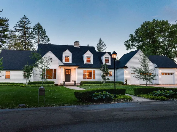 3525 Blackhawk Dr, Madison, WI 53705