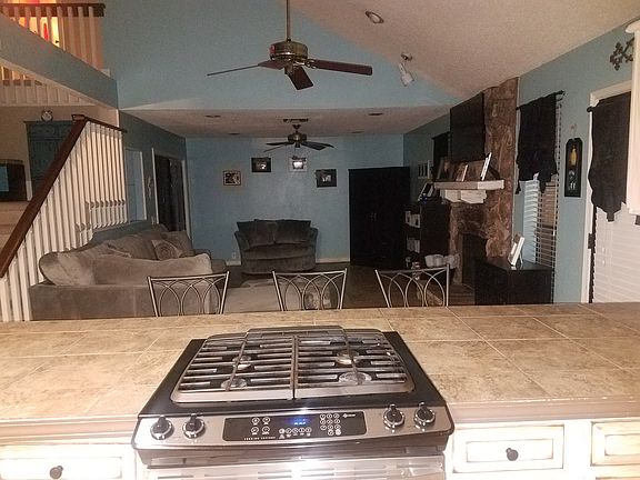 5th image of 3200 Roosevelt Blvd