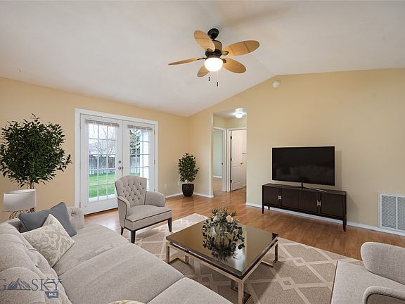 2nd image of 909 Golden West Dr