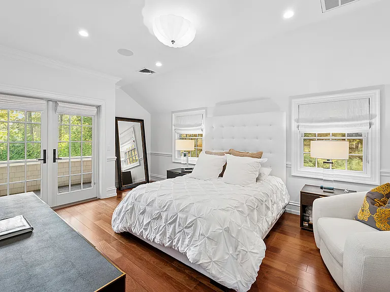 124 Underwood Dr — Photo 15