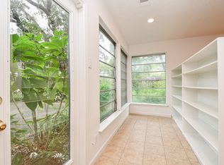 5015 Grape St #5015, Houston, TX 77096