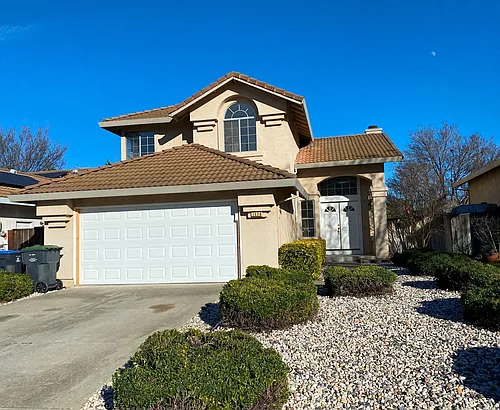 1120 Devonshire Ct Photo 1