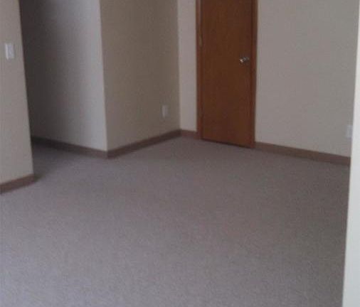 3rd image of 4825 Vera Cruz Ave N APT 105