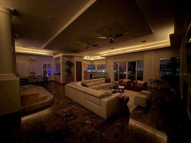 Night Scene Living room / Kitchen / Dining