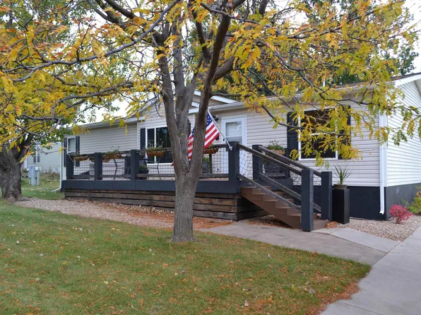 1012 Roughlock Ln, Spearfish, SD 57783
