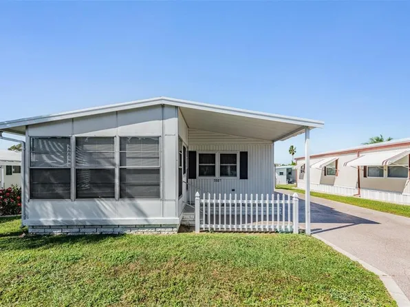 7027 El Meyers St, Zephyrhills, FL 33541