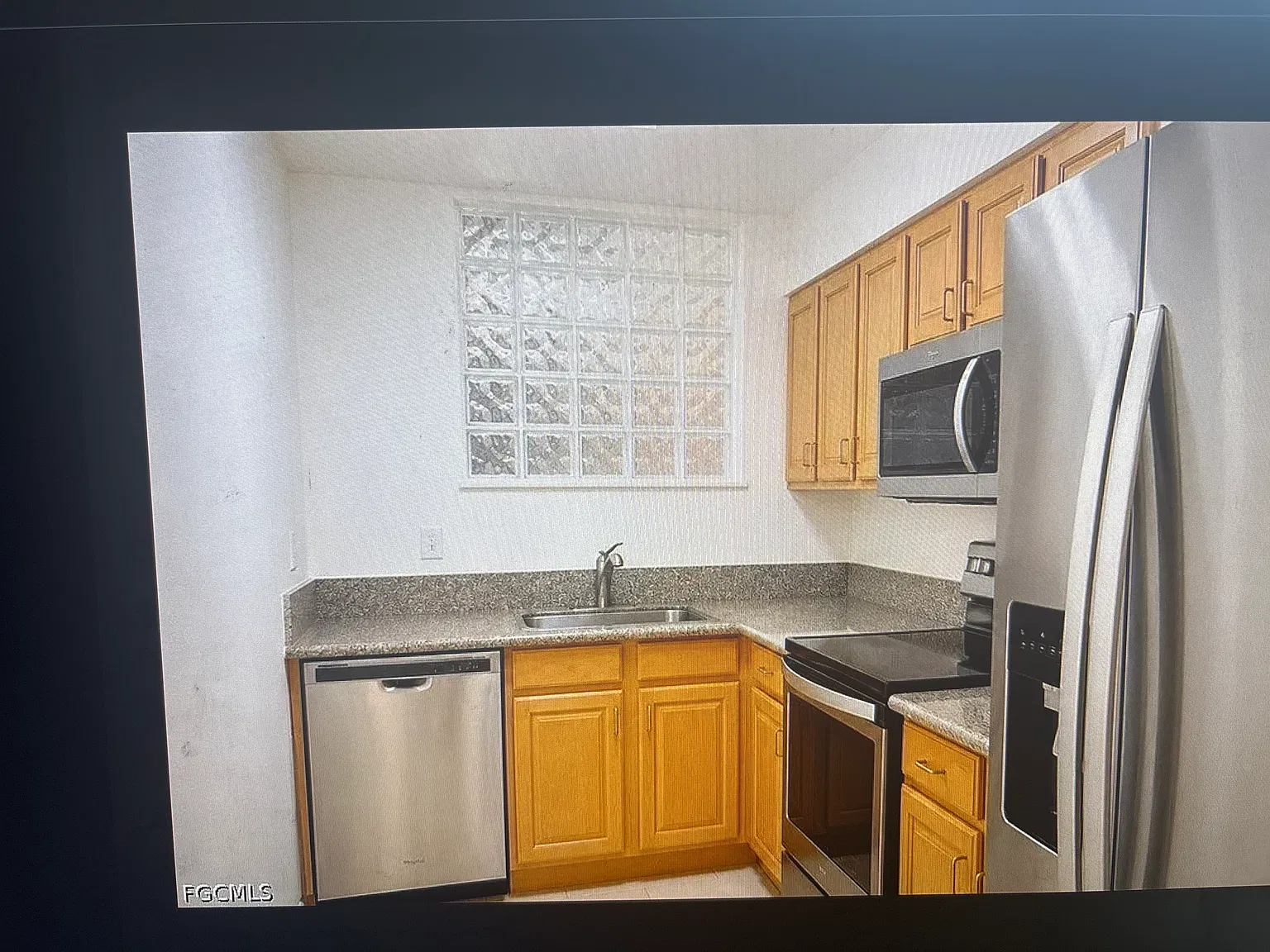 1 bed, 701 sqft, $1,450 — Photo 4
