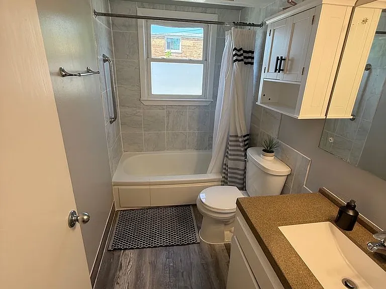 5633 W Oklahoma Ave — Photo 5