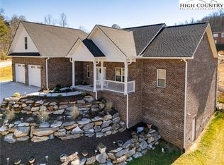 715 SE Chatsworth Circle, Lenoir, NC 28645