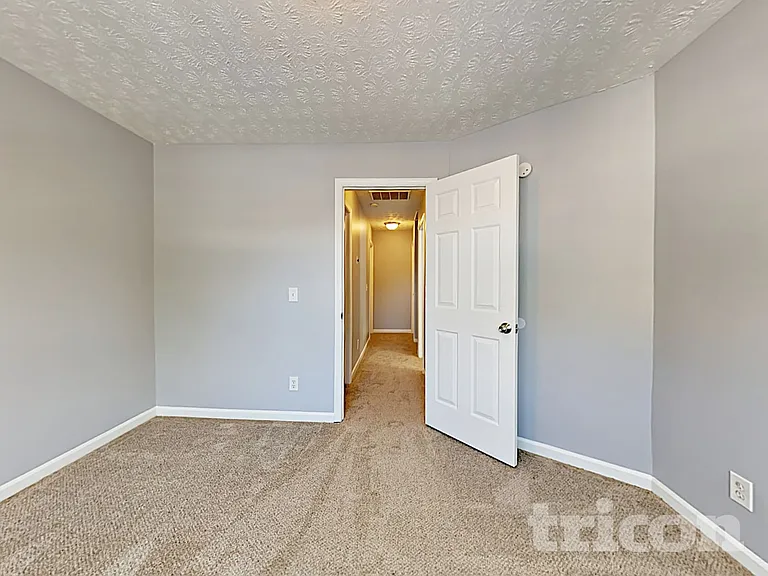 1202 W Oaks Way — Photo 13