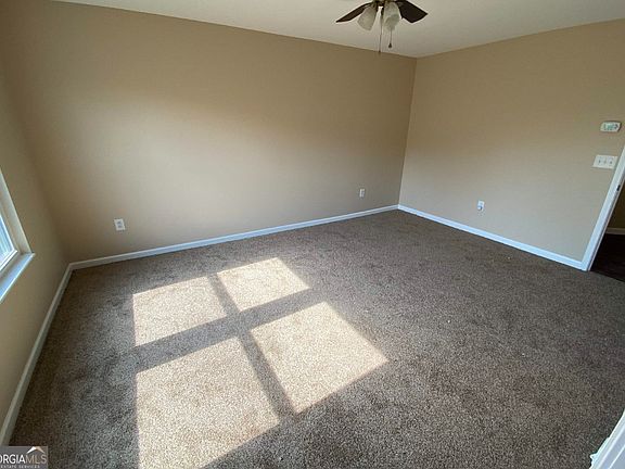 5th image of 1677 Shire Village Dr