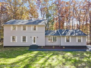 105 Jackson Dr, East Stroudsburg, PA 18302