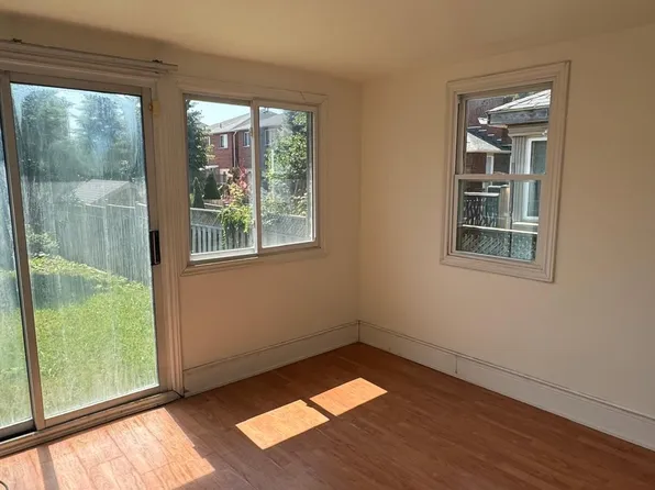 602 Lumberton Cres, Mississauga, ON L4Z 3Z6