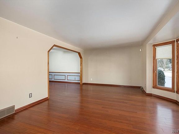 2nd image of 73 King Anthony Way