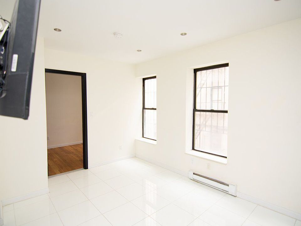 2nd image of 354 W 110th St APT 2D