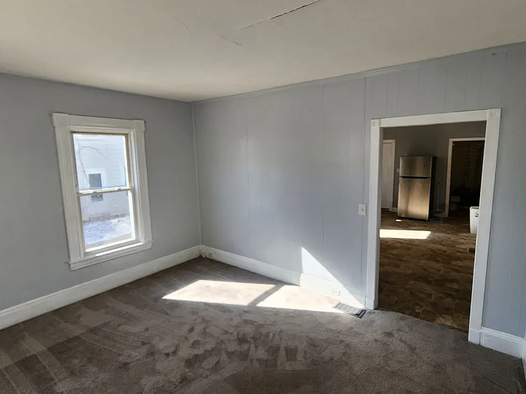 106 Notre Dame Ave. — Photo 8