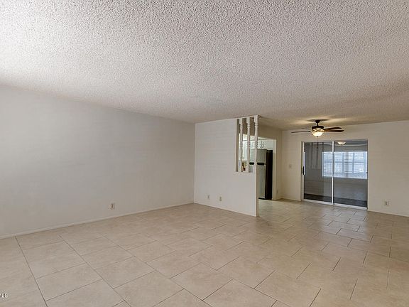 4th image of 4038 E Carmel Cir