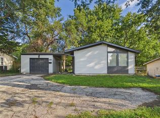 12206 E 47th St S, Independence, MO 64055