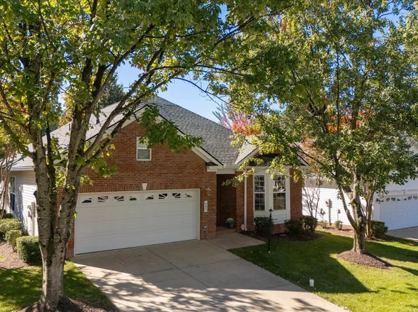 502 Quaker Dell Ln, Cary, NC 27519
