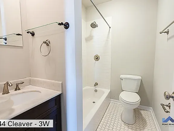 1244 N Cleaver St #3W — Photo 8