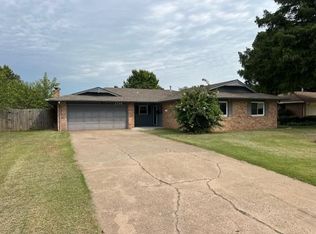 2709 Canterbury Ave, Ponca City, OK 74604