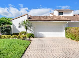 19527 Bay View Rd, Boca Raton, FL 33434
