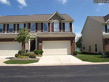 2nd image of 2891 Stratford Way
