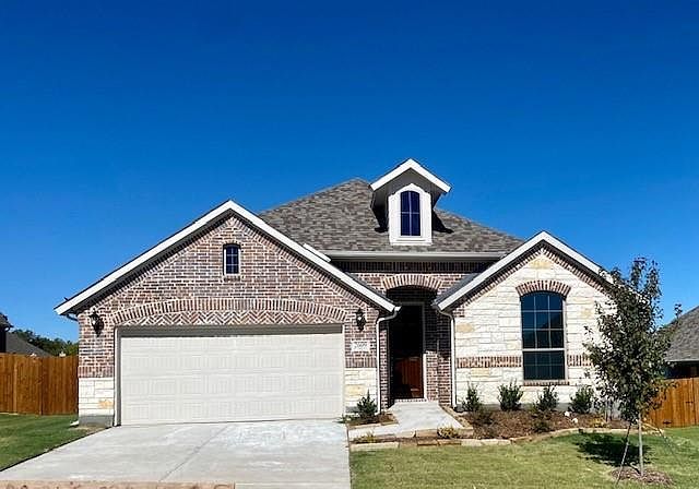 1st image of 2609 Saint Lawrence Dr