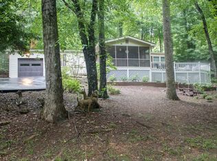 1032 Lakeside Dr, Blairsville, GA 30512