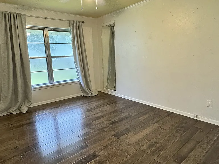 102 N Pinecrest Dr — Photo 26