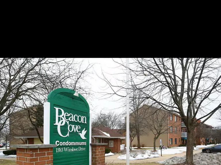 1375 N Winslowe Dr #103 — Photo 4