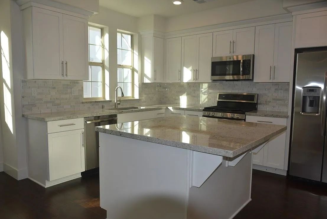 2 bed, 2.5 bath, 1452 sqft, $3,700 — Photo 1