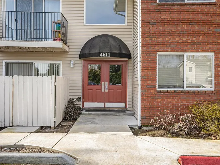 4611-4631 SW Luradel St — Photo 29