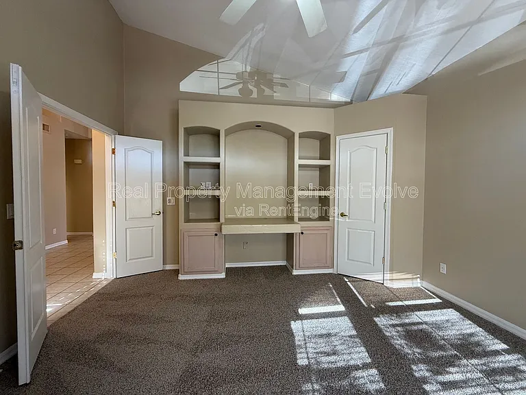 3646 N Katmai — Photo 5