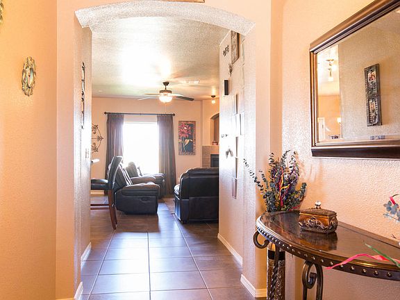 4th image of 3127 Myriam Dr