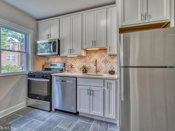 109 N Edgewood St, Baltimore, MD 21229