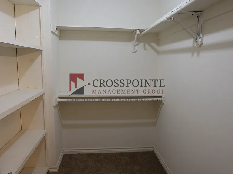 5875 Creekside Cir — Photo 24