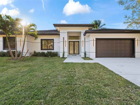 621 NW 42nd Avenue, Coconut Creek, FL 33066