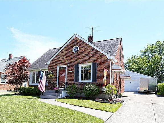 2nd image of 55 Albion Ave