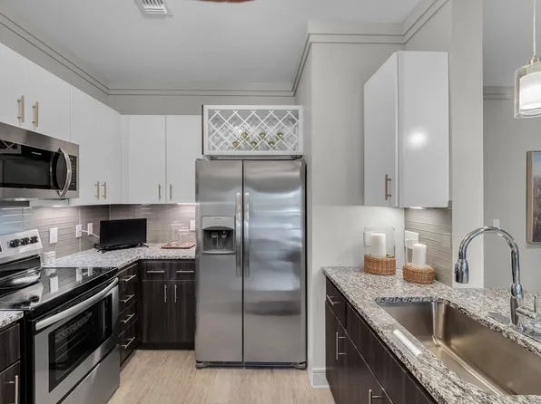 The Adley Lakewood Ranch Waterside Apartments