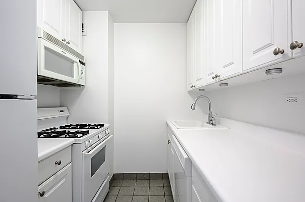 Rented by Brown Harris Stevens | media 8