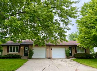 1002 E Northwood Dr, Appleton, WI 54911