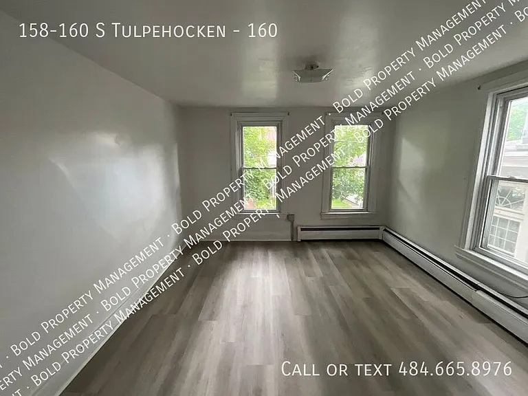 158-160 S Tulpehocken St #160 — Photo 2