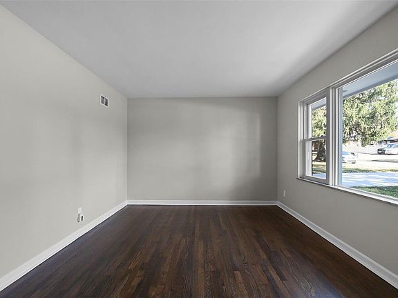 3rd image of 9921 Norbridge Ln