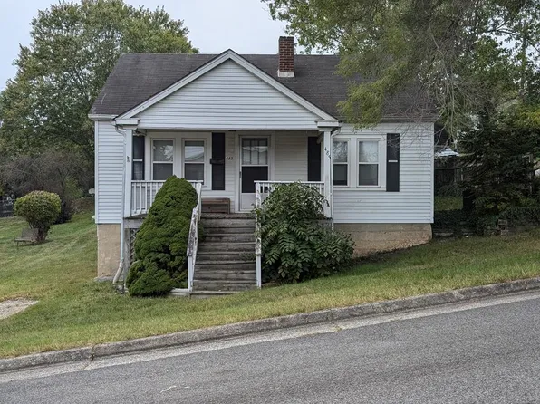 485 N 8th St, Wytheville, VA 24382