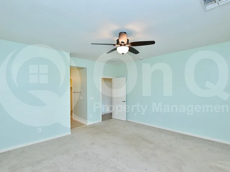 2814 E Quenton St — Photo 14