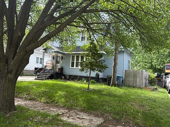 2nd image of 1061 W Dale Ave